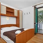 Lägenhet Cico-4 By Interhome Gdinj